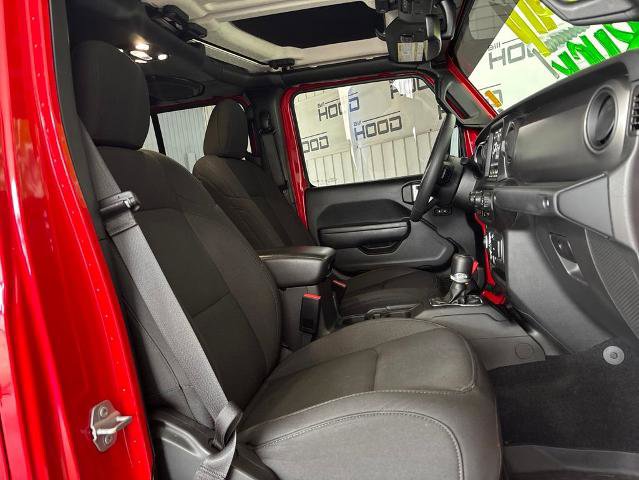Used 2023 Jeep Gladiator Sport AWD/4WD image 7