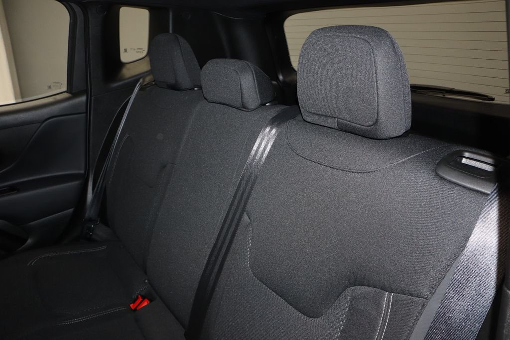 Used 2022 Jeep Renegade Altitude AWD/4WD image 22