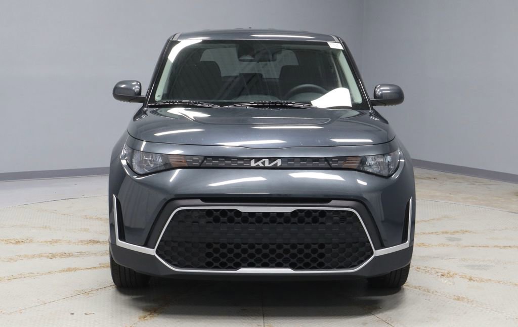 Used 2025 Kia Soul LX w/ LX Technology Package image 8