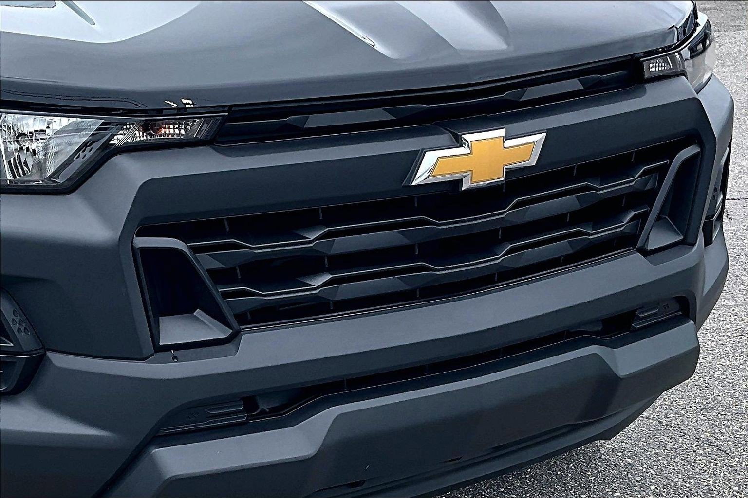 Used 2023 Chevrolet Colorado W/T RWD image 29
