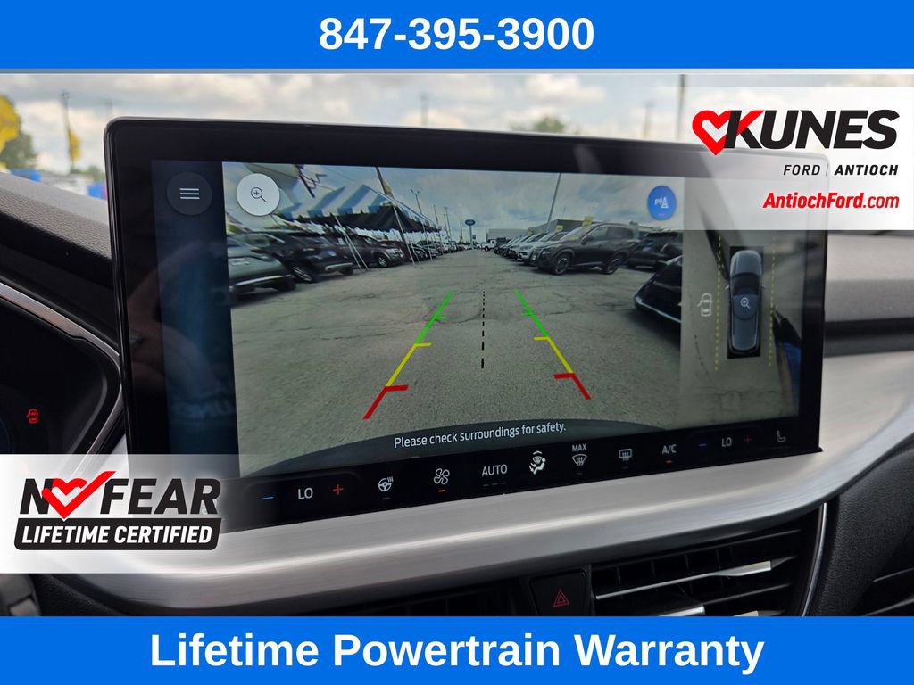 Certified 2024 Ford Escape Platinum AWD/4WD image 35
