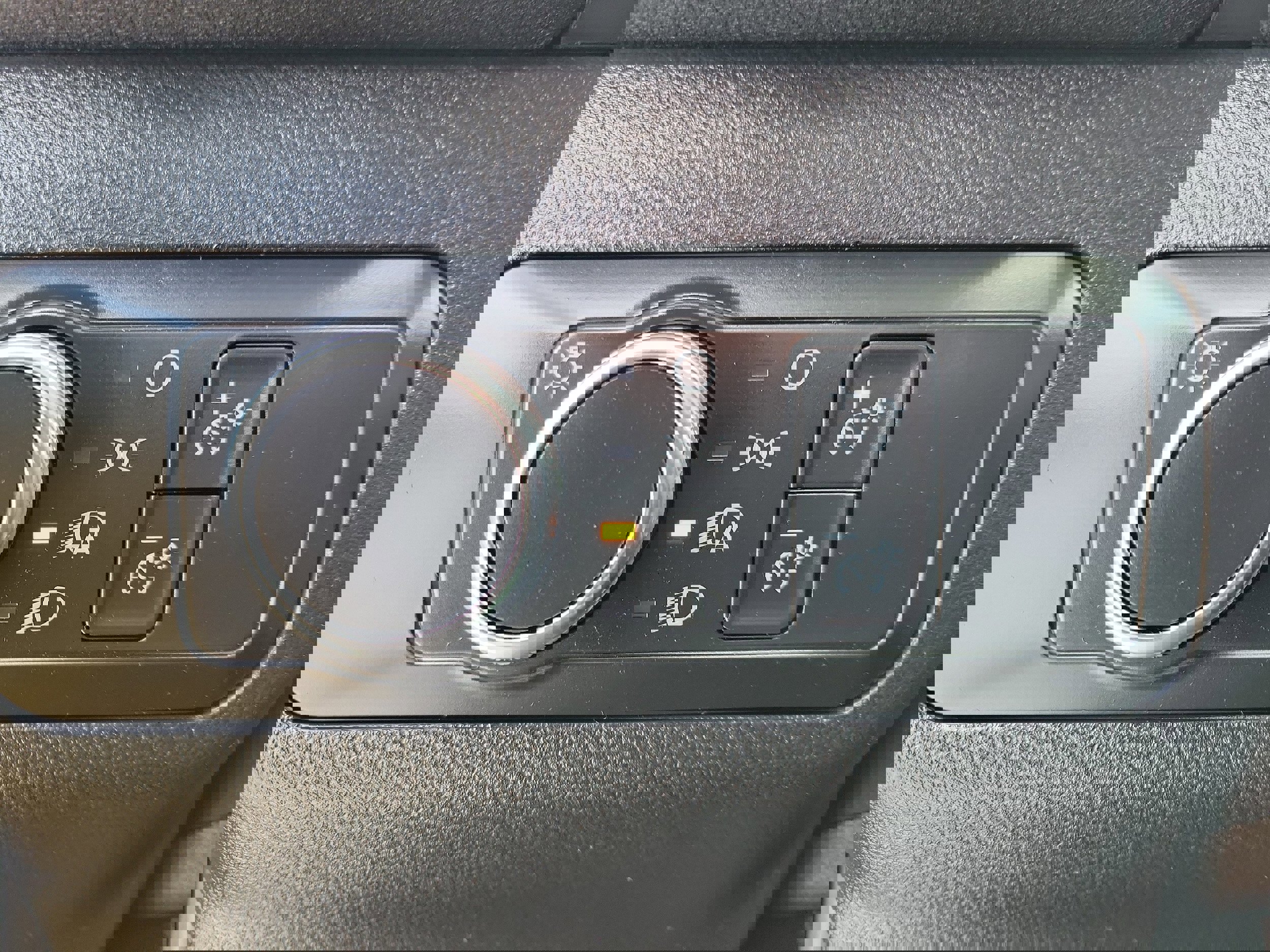 Certified 2022 Ford Escape SE w/ Cold Weather Package image 22