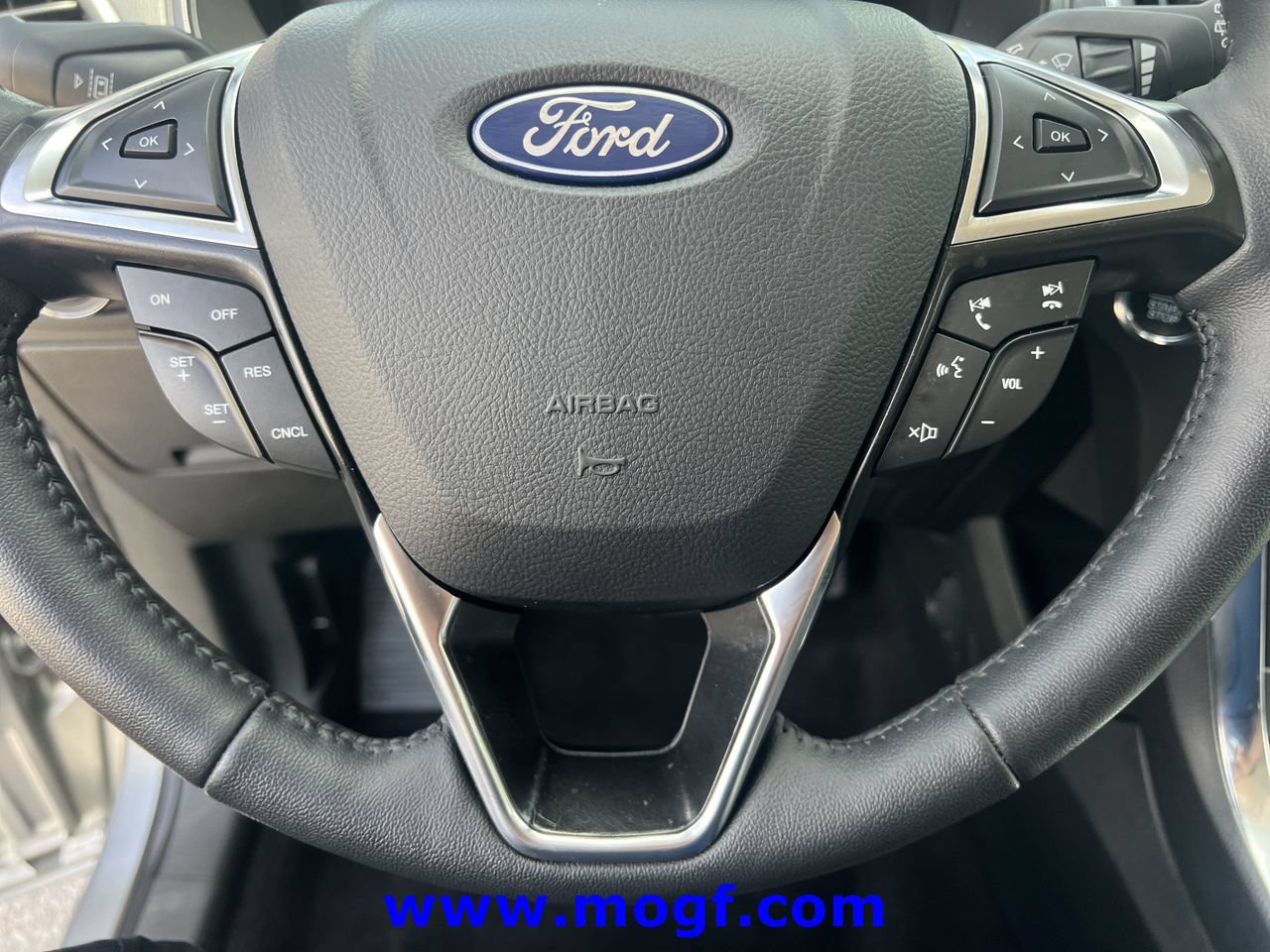 Certified 2024 Ford Edge Titanium AWD/4WD image 12