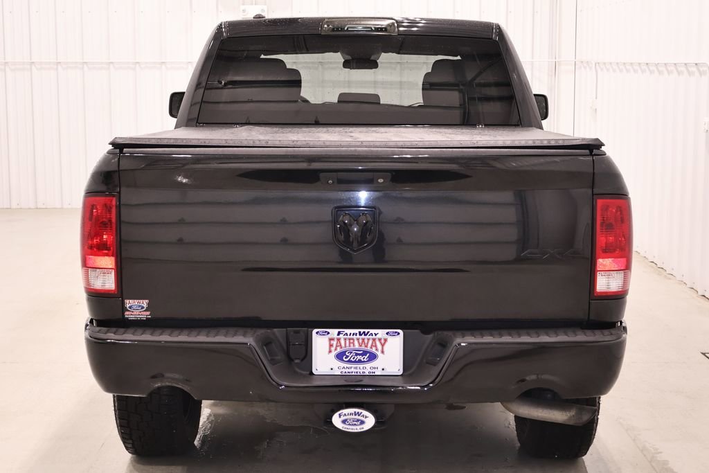 Used 2017 RAM 1500 Express w/ Black Ram 1500 Express Group AWD/4WD image 8