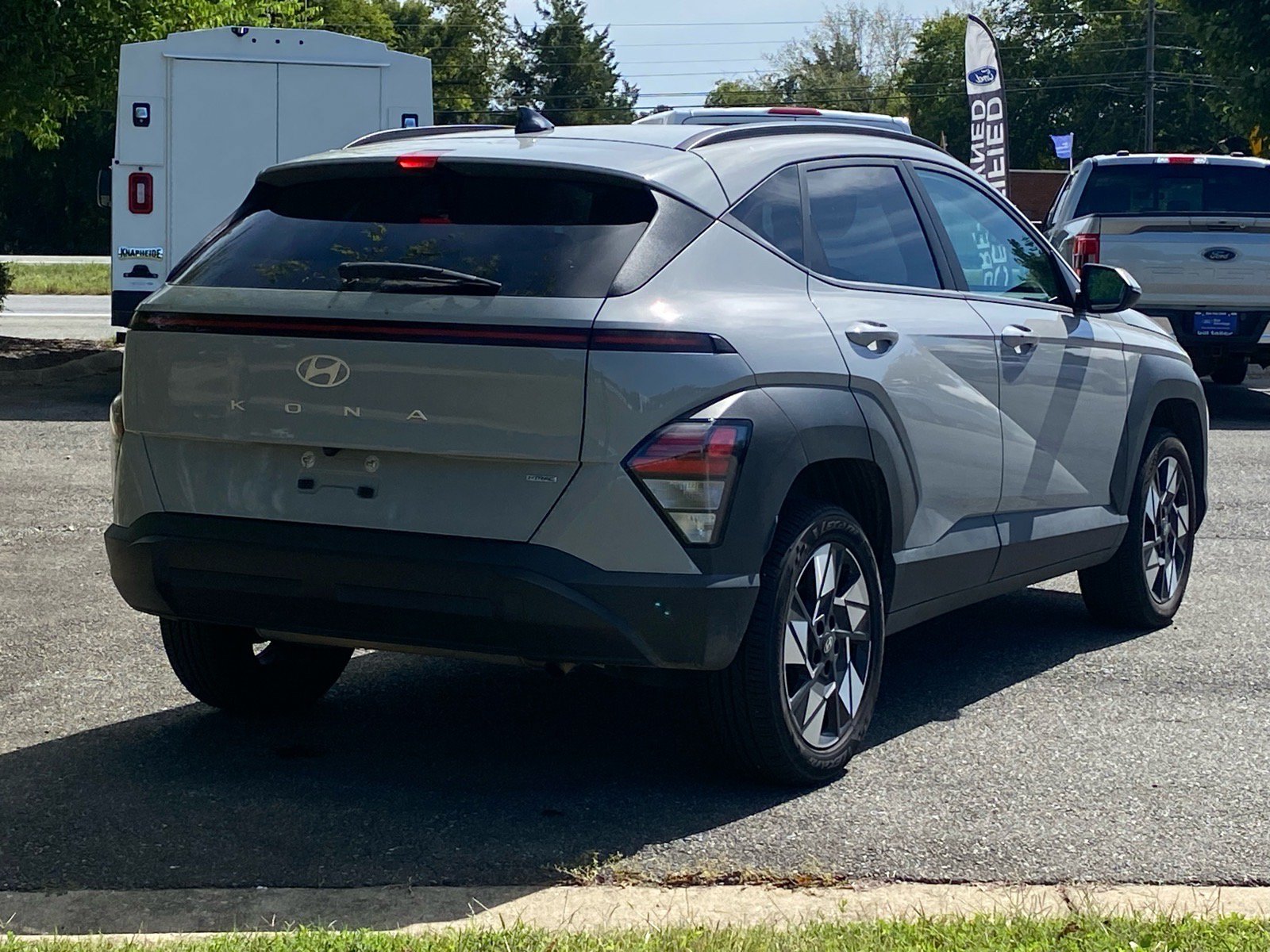 Used 2025 Hyundai Kona SEL AWD/4WD image 4