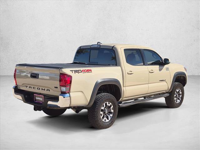Used 2018 Toyota Tacoma TRD Off-Road AWD/4WD image 5