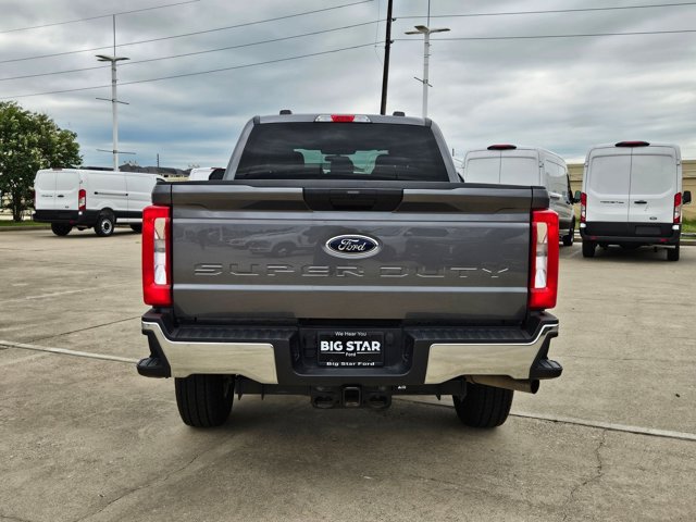 Certified 2025 Ford F250 XLT AWD/4WD image 4