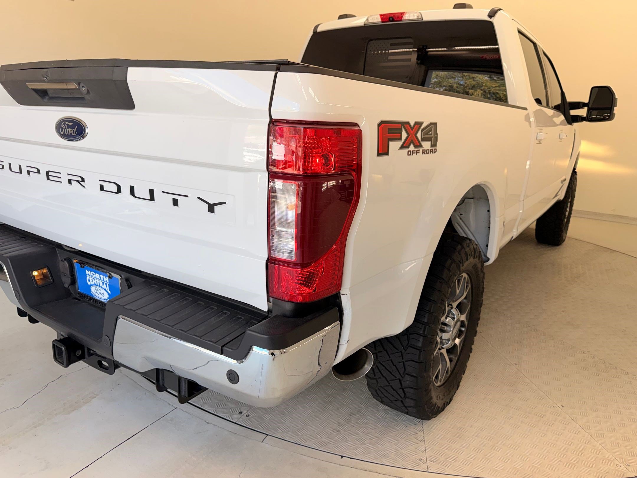 Certified 2020 Ford F250 Lariat w/ Lariat Ultimate Package image 32