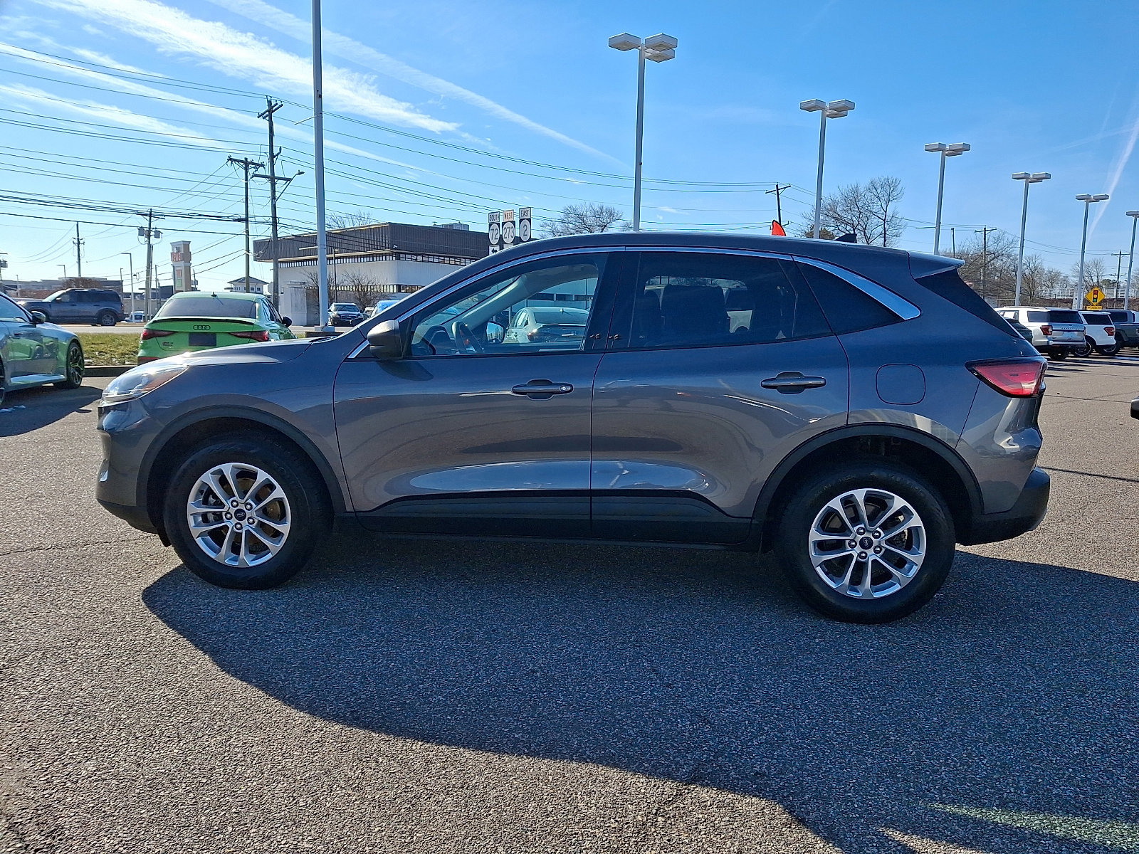 Certified 2022 Ford Escape SE image 3