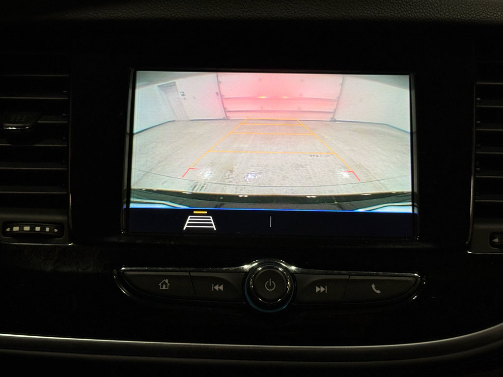 Used 2021 Buick Encore Preferred w/ Safety Package image 22