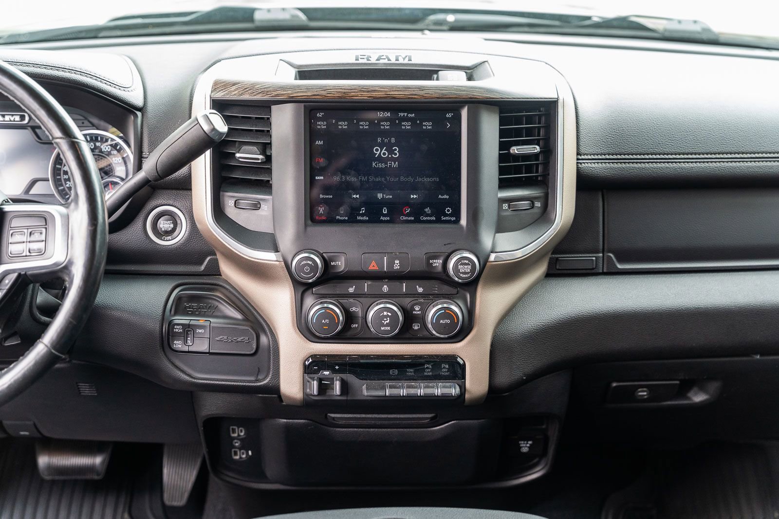 Used 2020 RAM 2500 Laramie AWD/4WD image 36