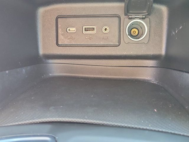 Used 2021 Chevrolet Equinox LS FWD image 28