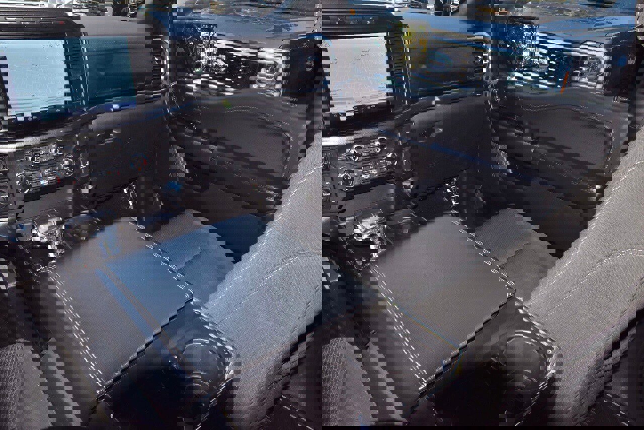 Certified 2022 Ford F150 XLT w/ Equipment Group 302A High image 17