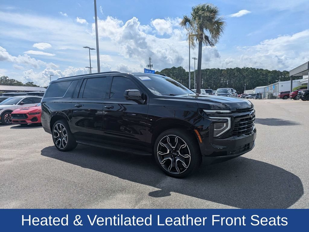 Used 2026 Chevrolet Suburban RST w/ RST Capability Package AWD/4WD image 2