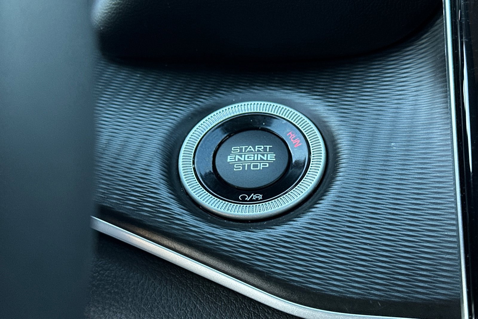 Used 2024 Jeep Grand Cherokee L Laredo image 22