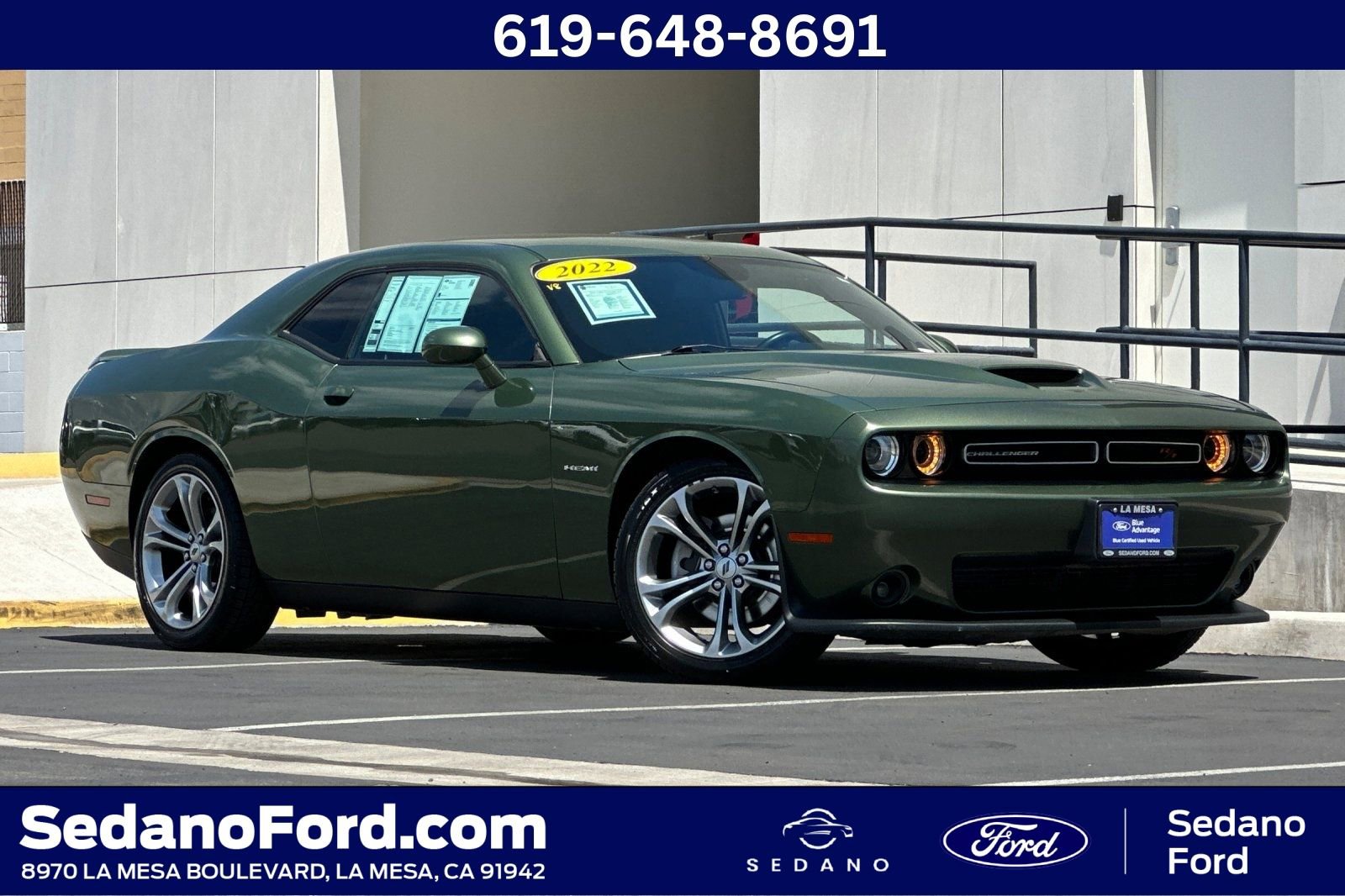 Used 2022 Dodge Challenger R/T RWD image 1