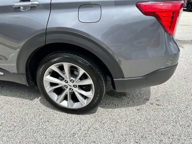 Certified 2021 Ford Explorer Platinum w/ Equipment Group 601A AWD/4WD image 88