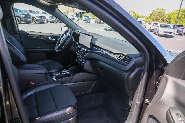 Certified 2023 Ford Escape ST-Line w/ Tech Pack #1 AWD/4WD image 30