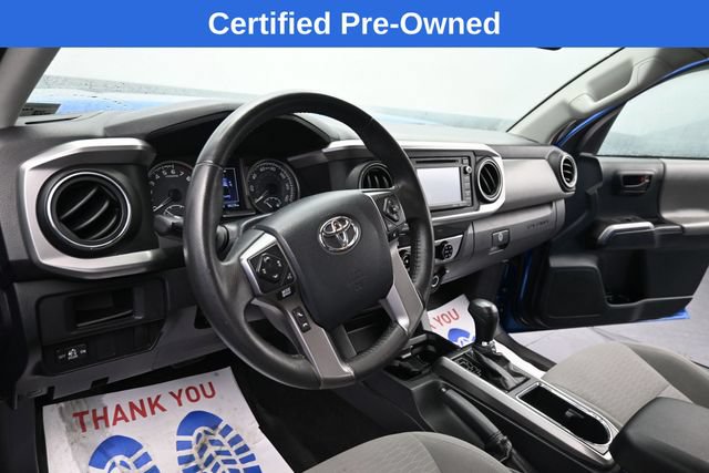 Used 2017 Toyota Tacoma SR5 w/ Exterior Package AWD/4WD image 12