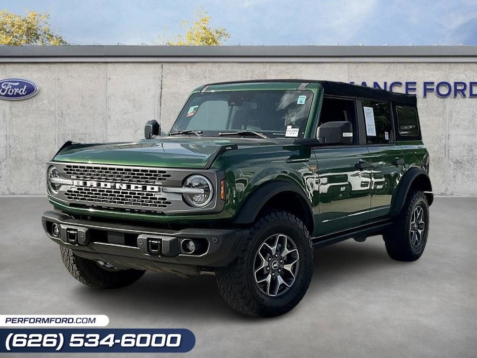 Certified 2023 Ford Bronco Badlands AWD/4WD image 1
