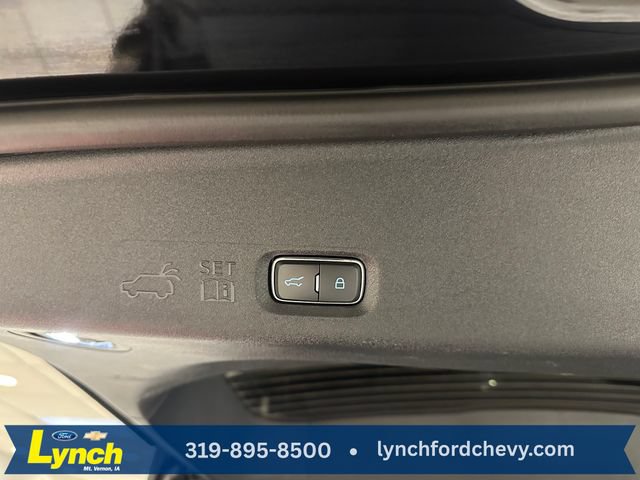 Certified 2025 Ford Expedition Active AWD/4WD image 17