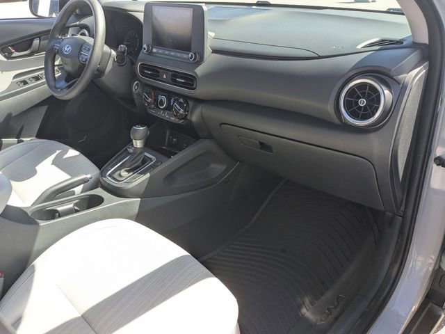 Used 2022 Hyundai Kona SEL image 26