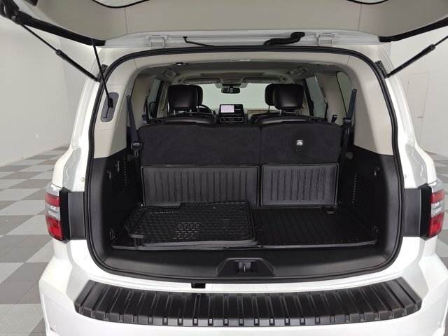 Used 2024 Nissan Armada SL w/ Captain's Chairs Package AWD/4WD image 18