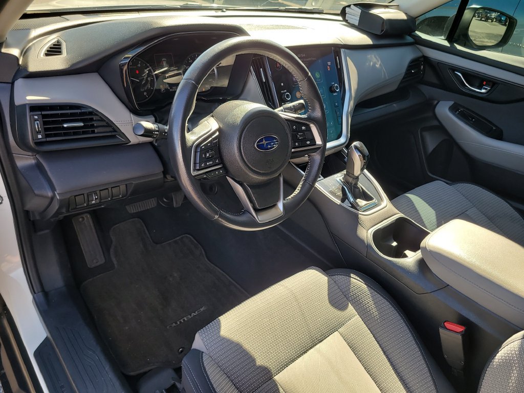 Used 2024 Subaru Outback Premium AWD/4WD image 15