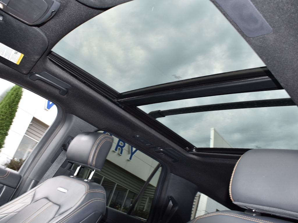 Certified 2024 Ford Expedition Max Platinum AWD/4WD image 4