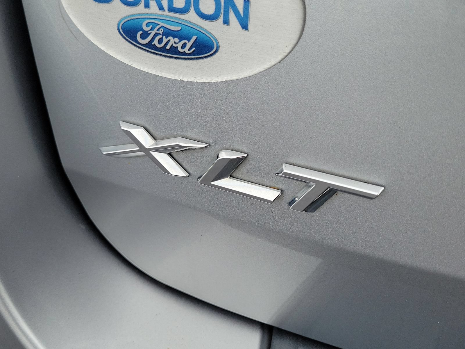 Certified 2020 Ford Explorer XLT w/ Equipment Group 202A RWD image 6
