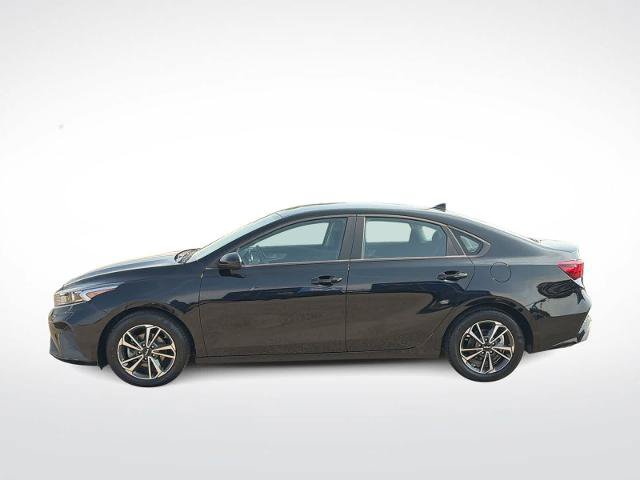 Used 2024 Kia Forte LXS FWD image 5