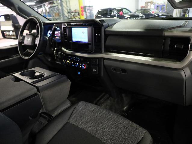 Certified 2024 Ford F350 XLT w/ FX4 Off-Road Package AWD/4WD image 31