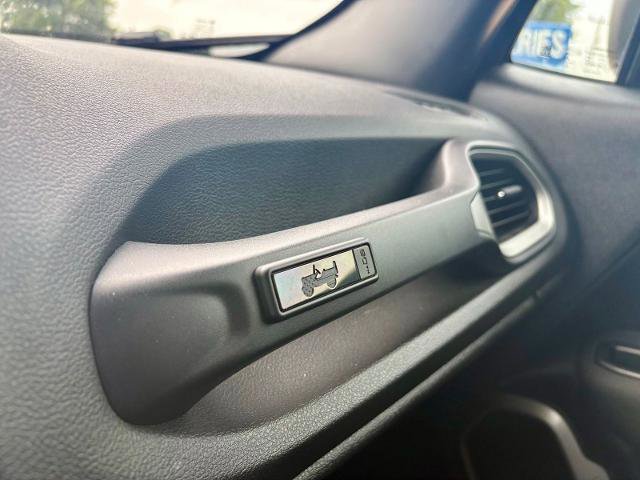 Used 2021 Jeep Renegade Latitude FWD image 15