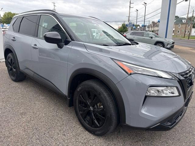 Used 2023 Nissan Rogue SV w/ SV Premium B Package AWD/4WD image 4