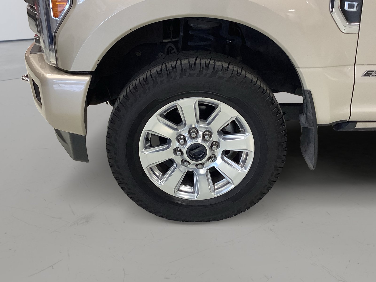 Certified 2018 Ford F250 Platinum w/ Platinum Ultimate Package AWD/4WD image 9