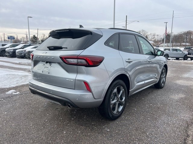 Certified 2023 Ford Escape ST-Line Select w/ Tech Pack #2 image 4