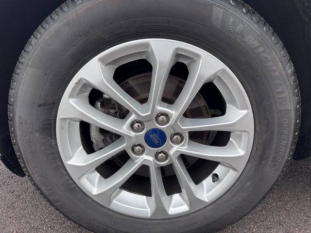 Certified 2020 Ford Escape SE image 9