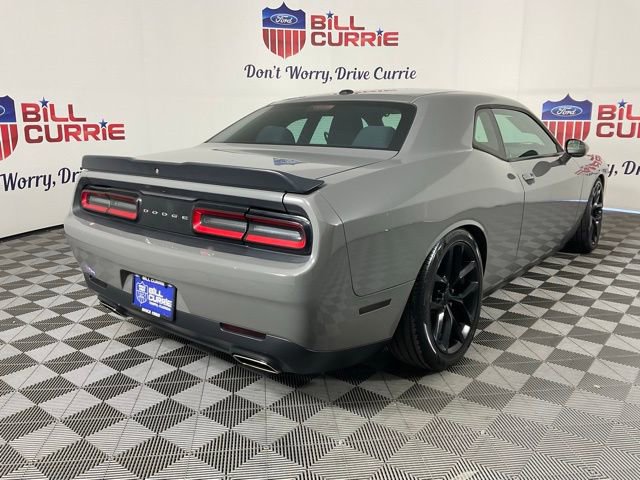 Used 2019 Dodge Challenger SXT w/ Blacktop Package image 5