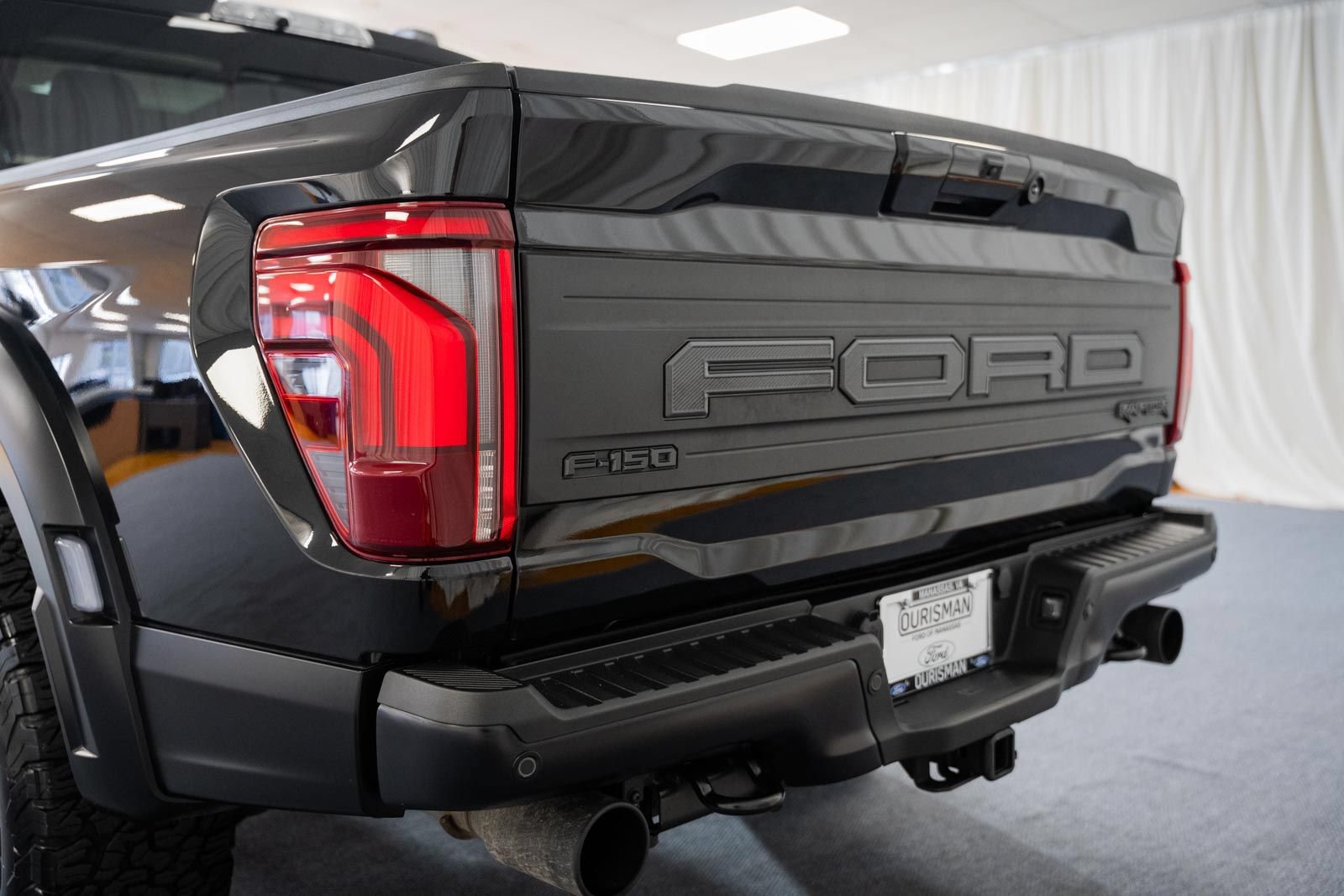 Certified 2024 Ford F150 Raptor AWD/4WD image 5