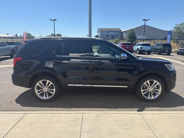 Certified 2019 Ford Explorer XLT w/ Equipment Group 202A AWD/4WD image 6