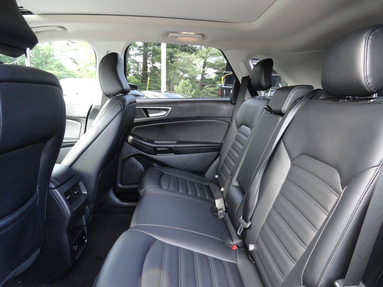 Certified 2022 Ford Edge SEL w/ Convenience Package AWD/4WD image 19