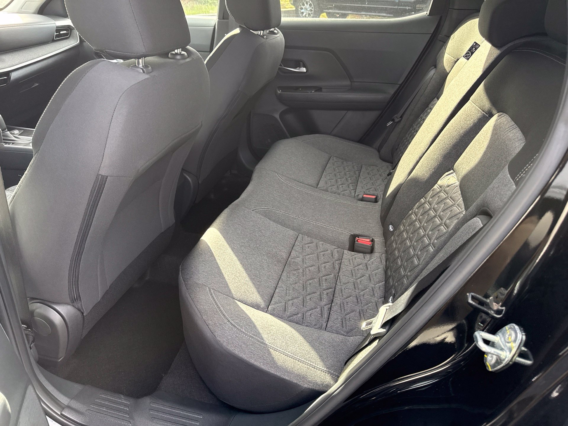 Used 2025 Nissan Kicks SV FWD image 10