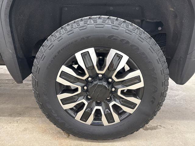 Used 2025 GMC Sierra 2500 Denali Ultimate w/ Max Trailering Package AWD/4WD image 14