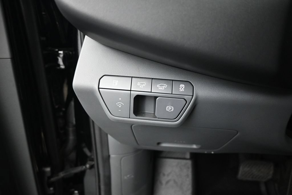 Used 2024 Kia EV9 Light Long Range RWD image 13