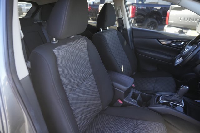 Used 2021 Nissan Rogue Sport SV image 19