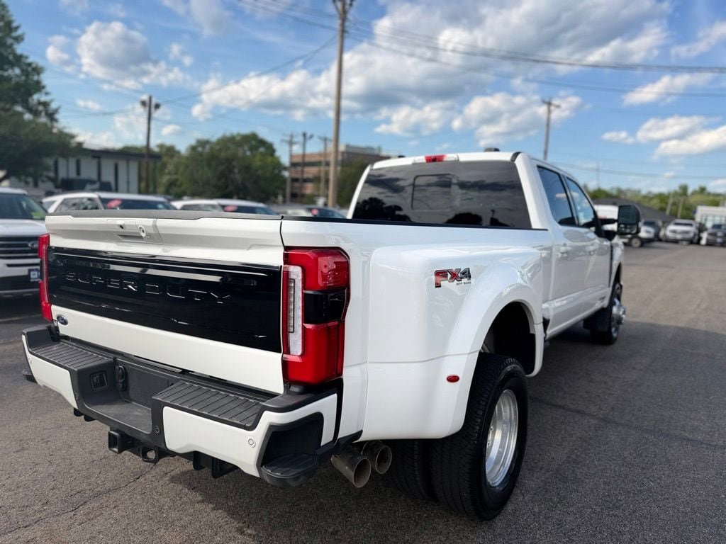 Certified 2025 Ford F350 Platinum AWD/4WD image 8