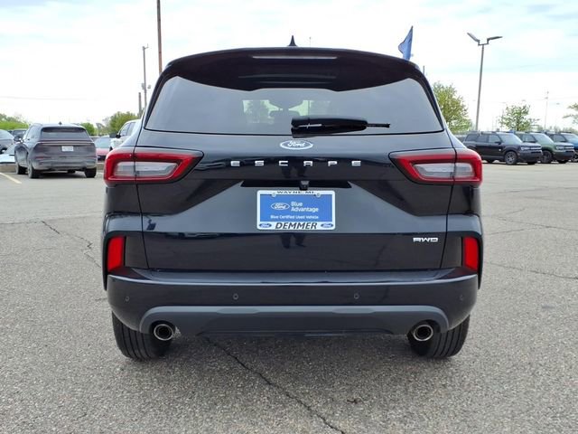 Certified 2024 Ford Escape ST-Line w/ Tech Pack #1 AWD/4WD image 9