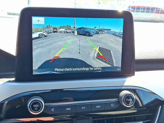 Certified 2022 Ford Escape SE w/ SE Sport Appearance Package image 19