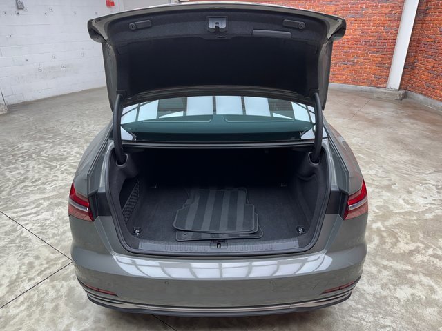 Used 2024 Audi A6 Premium Plus image 26