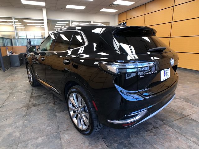 Used 2022 Buick Envision Avenir w/ Technology Package II AWD/4WD image 5